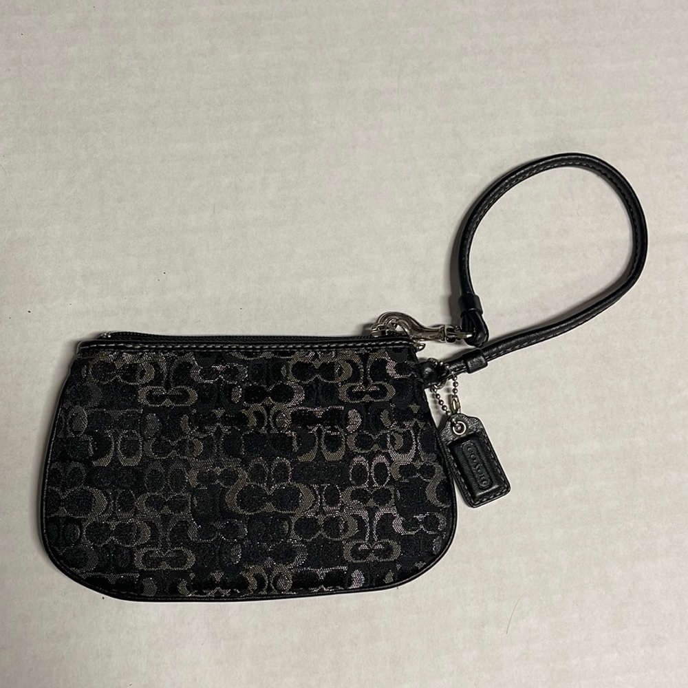 Vintage Coach wristlet - Picture 1 of 6